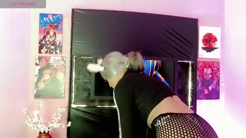 natasha_clifford online show from April 6, 7:25 pm