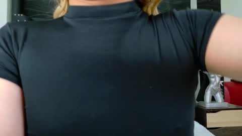 Snapshot of nathaliaz_ chatting on September 10, 12:26 pm nathaliaz online show from September 10, 12:26 pm