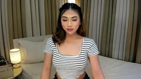 naughty_hunk_yuki online show from April 8, 8:15 am