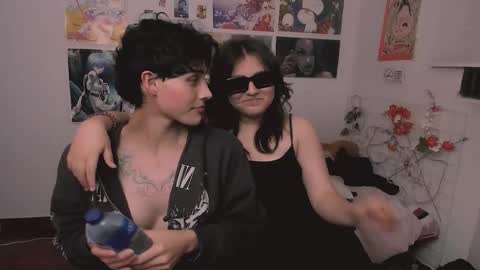 Nikylaine online show from October 18, 3:32 am