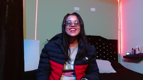 Noha Thomson online show from October 24, 9:53 pm