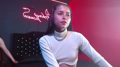 Noha Thomson online show from March 24, 10:15 pm