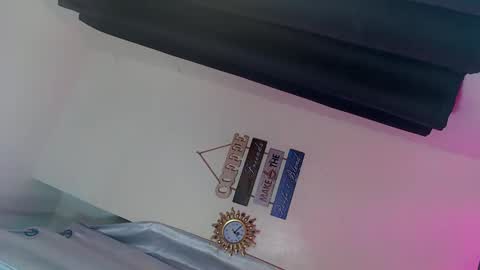 ITS ME NYXIEE online show from April 1, 4:26 pm