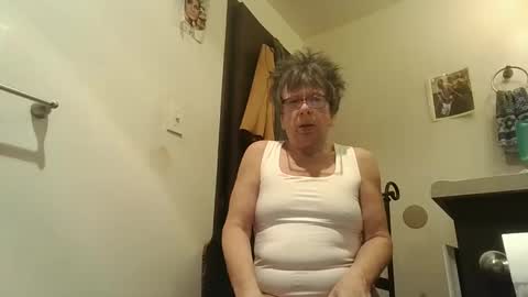 paminpantyhose online show from December 5, 5:44 pm