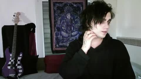 In bio online show from March 13, 1:55 am