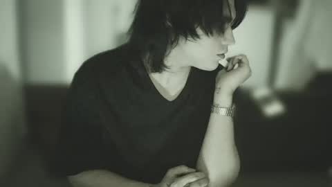 In bio online show from April 15, 7:19 pm