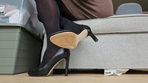 pantyhose_ggggg online show from July 18, 7:10 pm