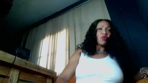 PAOLLA 23CM online show from April 14, 5:51 pm