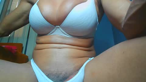 PAOLLA 23CM online show from July 21, 8:23 pm