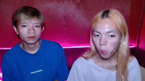 pasadiria online show from April 16, 2:06 pm