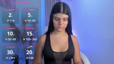 Paulina Belle online show from October 31, 2:15 pm