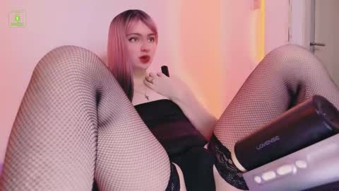 Charlize XL online show from December 13, 9:54 pm