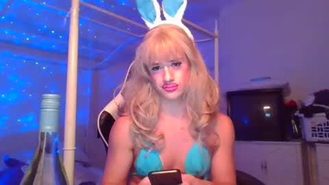 pinkpillbambi online show from January 29, 12:54 am