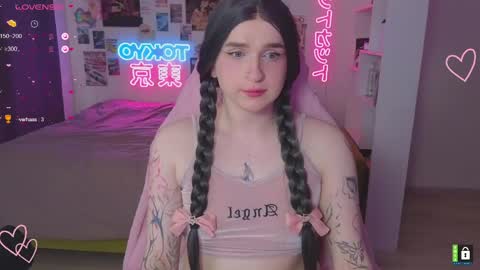 pinkvenom_ online show from June 3, 3:16 pm