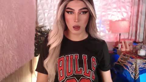 pixydominatrixx online show from December 2, 1:19 pm