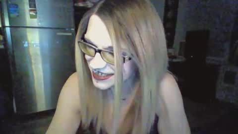 Princess Avery online show from December 15, 9:05 am