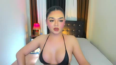 PrincessDONT FORGET TO FOLLOW ME online show from May 11, 6:05 pm