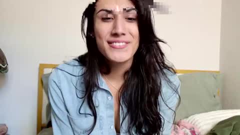 Snapshot of prinxessally chatting on December 29, 10:14 pm Prinxessally online show from December 29, 10:14 pm