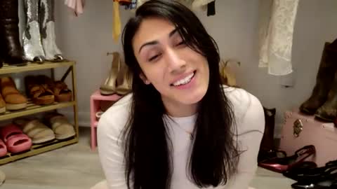 Snapshot of prinxessally chatting on January 22, 9:33 pm Prinxessally online show from January 22, 9:33 pm