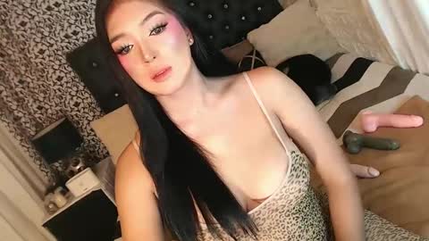 Yeng online show from March 6, 2:14 am