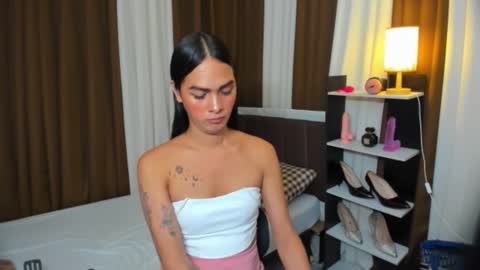 Snapshot of queen_dyosa chatting on October 14, 8:09 pm Queen Dyosa online show from October 14, 8:09 pm