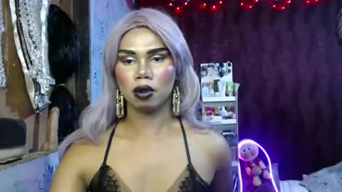 queenpinayebony_xx online show from March 29, 4:40 pm