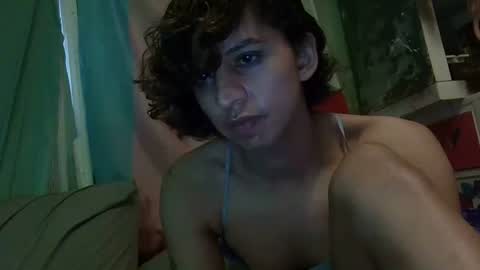 Mia online show from January 6, 5:28 pm