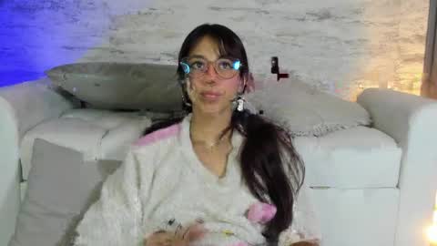 redhood_1_ online show from April 9, 4:13 pm