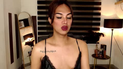 riri online show from March 2, 10:47 am