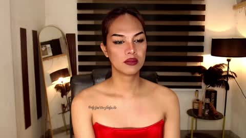 riri online show from March 12, 1:51 pm