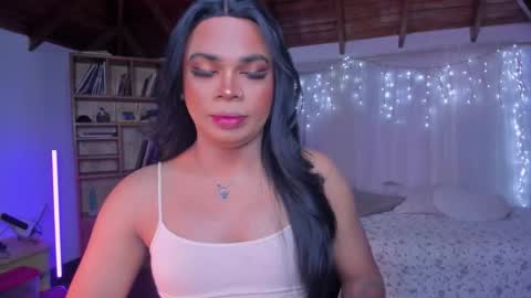 Romi Rouse online show from February 13, 7:04 am