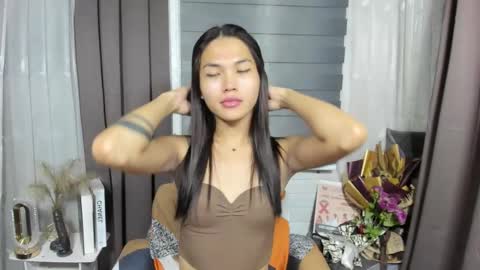 Nadine online show from October 21, 4:30 pm