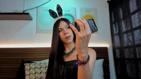 Sara online show from April 11, 7:28 pm