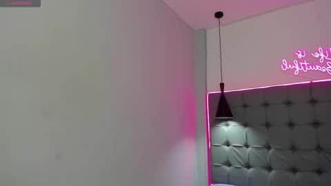 scarlet online show from February 22, 6:49 am