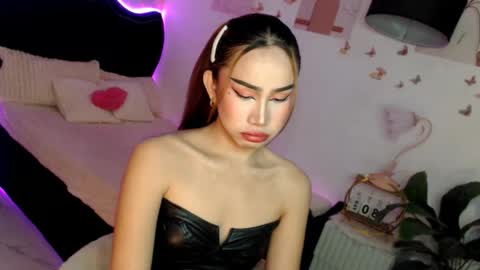 Vanessa online show from April 7, 5:03 pm