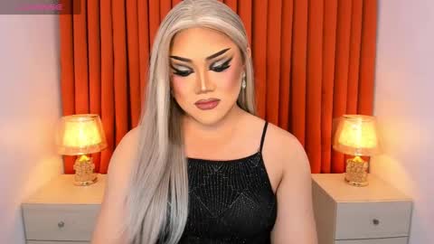 Natalie Mefford online show from February 24, 12:16 pm