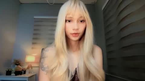 service_dolly69 online show from April 7, 11:06 pm