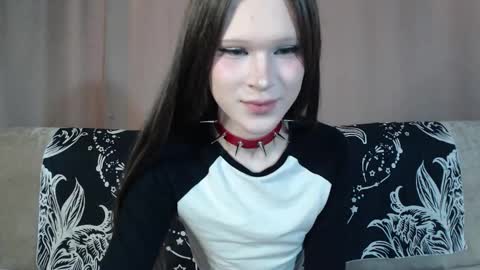 Nextdoor Princess online show from October 10, 5:52 am