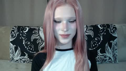 Nextdoor Princess online show from April 8, 10:05 am