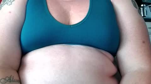 Snapshot of sexybri1674 chatting on October 17, 7:28 pm sexybri1674 online show from October 17, 7:28 pm