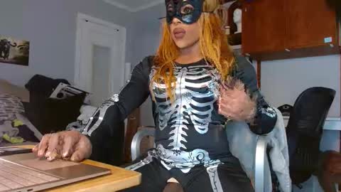 sf_bella online show from October 26, 11:34 pm