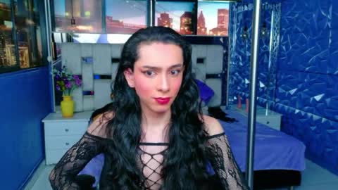 Sharlond online show from April 14, 1:38 pm