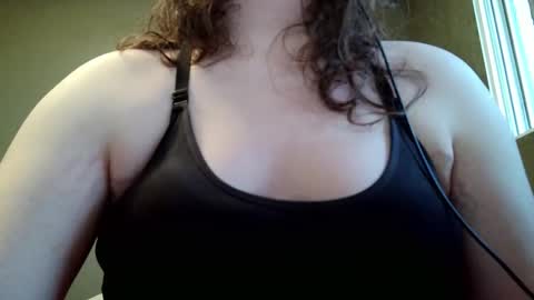 Shay online show from November 6, 3:56 pm