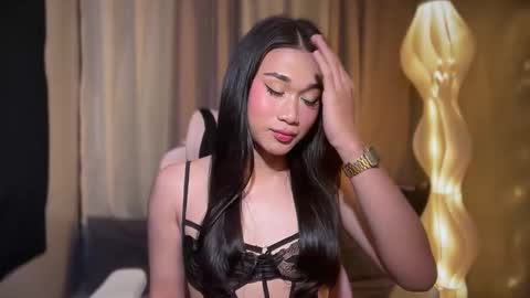 Kylie online show from May 6, 6:03 pm