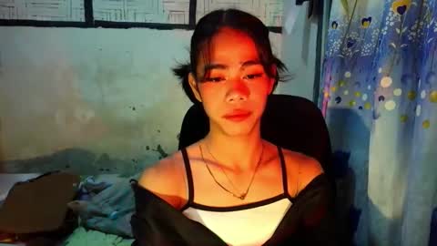 sluttypatotie online show from April 12, 2:31 pm