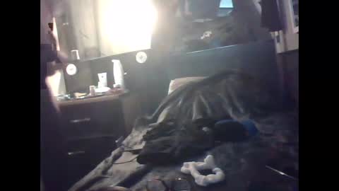 slutviki online show from March 9, 1:31 am