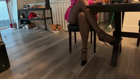 Snapshot of snookieq chatting on September 15, 10:58 pm MISS SISSY CHERI online show from September 15, 10:58 pm