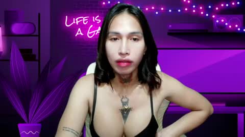 snow_2000 online show from April 25, 2:04 am