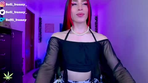 soffi_bunny_ online show from April 23, 8:11 am