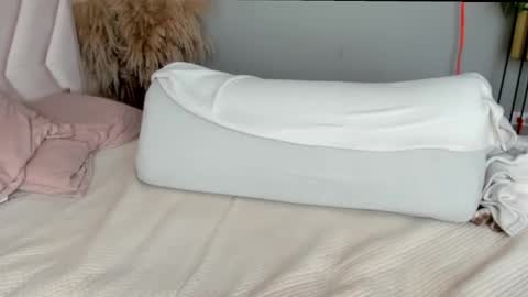 Snapshot of sofia_rivers_ chatting on February 20, 2:24 pm sofia_rivers_ online show from February 20, 2:24 pm